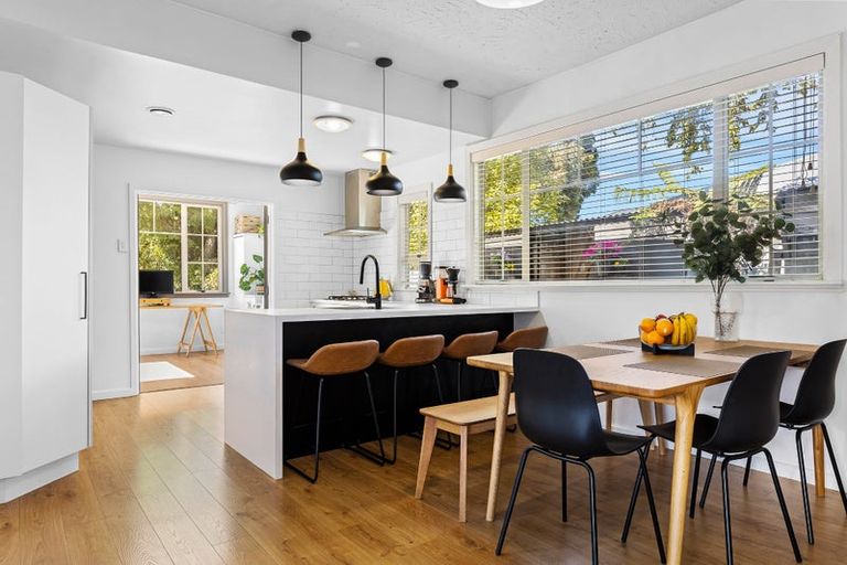 Photo of property in 136 Neville Street, Spreydon, Christchurch, 8024