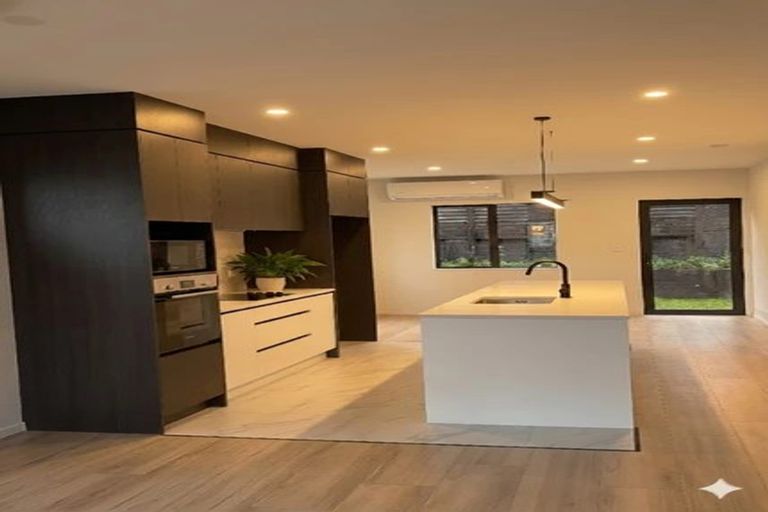 Photo of property in 13 Greenbrier Street, Westgate, Auckland, 0814
