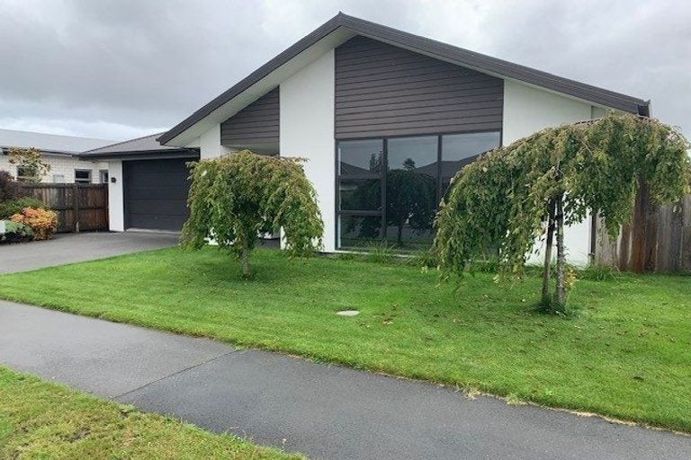 Photo of property in 5 Urihia Street, Marshland, Christchurch, 8083