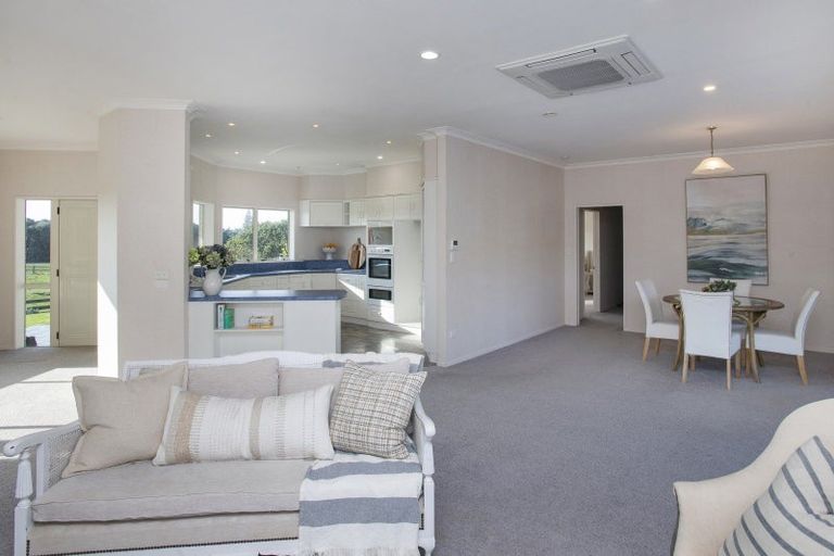 Photo of property in 858 Wainui Road, Wainui, Gisborne, 4010