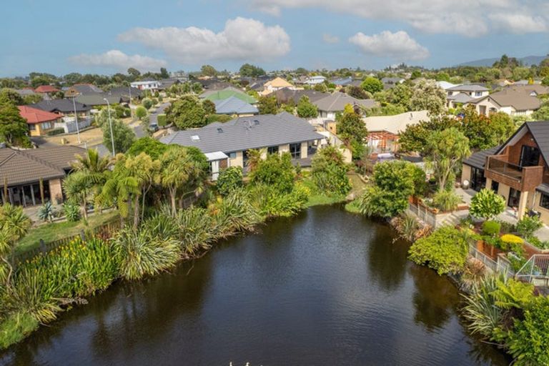 Photo of property in 15 Monarch Place, Paraparaumu Beach, Paraparaumu, 5032