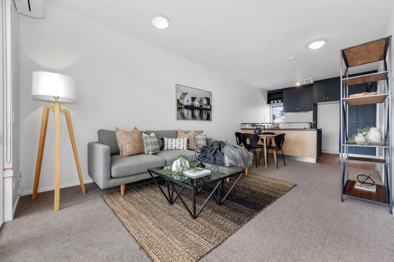 Photo of property in 7/29 Haven Drive, East Tamaki, Auckland, 2013