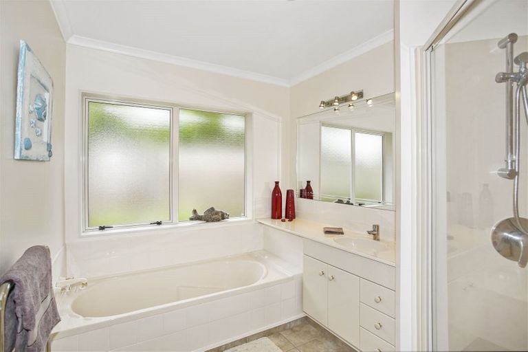 Photo of property in 6 Jacaranda Court, Pukekohe, 2120