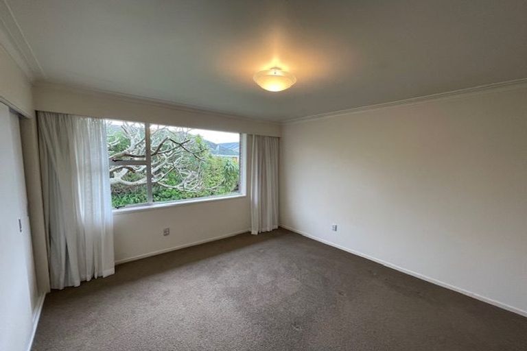 Photo of property in 2/15a Saltburn Road, Milford, Auckland, 0620