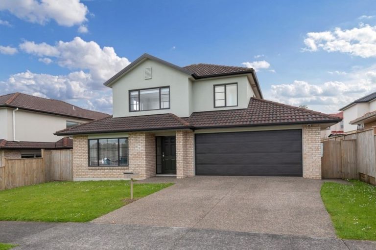 Photo of property in 50 Cyril French Drive, Flat Bush, Auckland, 2016