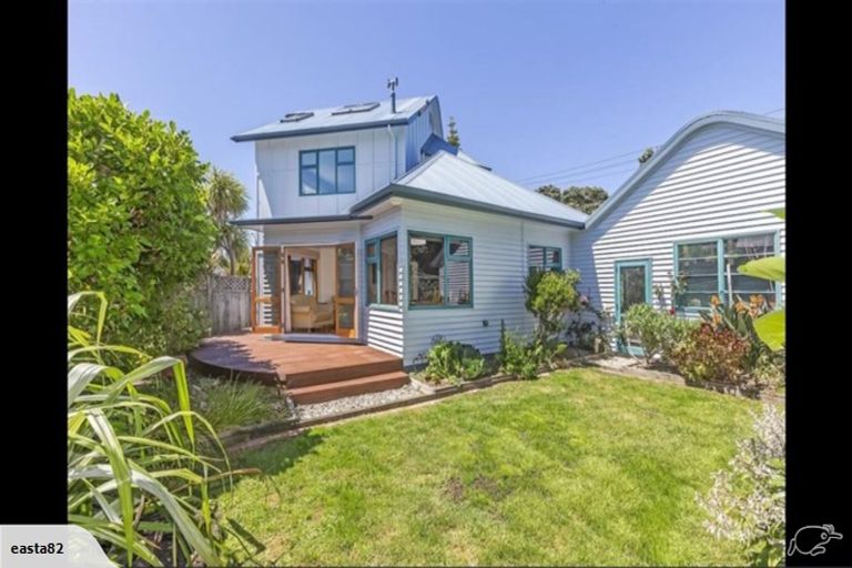 Photo of property in 75 Dundas Street, Seatoun, Wellington, 6022