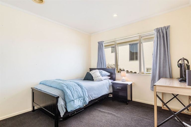 Photo of property in 157c Colwill Road, Massey, Auckland, 0614