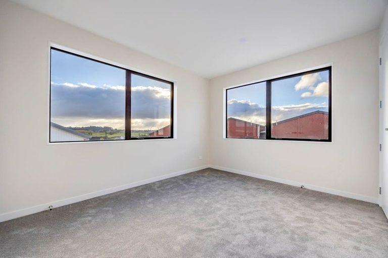 Photo of property in 10 Kapehu Road, Silverdale, 0932