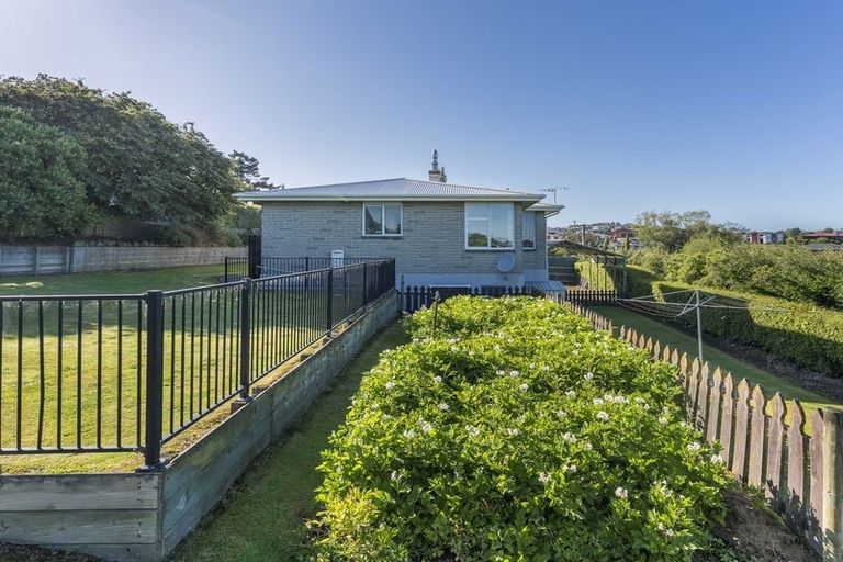 Photo of property in 11 Harwich Street, Balclutha, 9230
