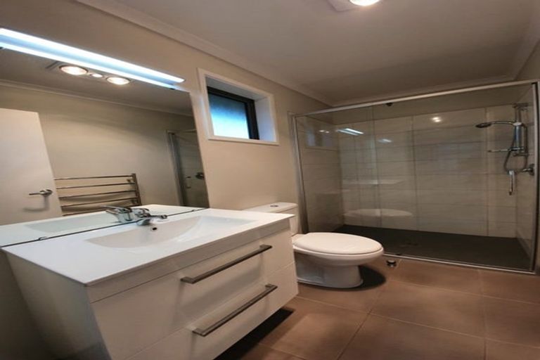 Photo of property in 12 Maxwell Road, Pukekohe, 2120