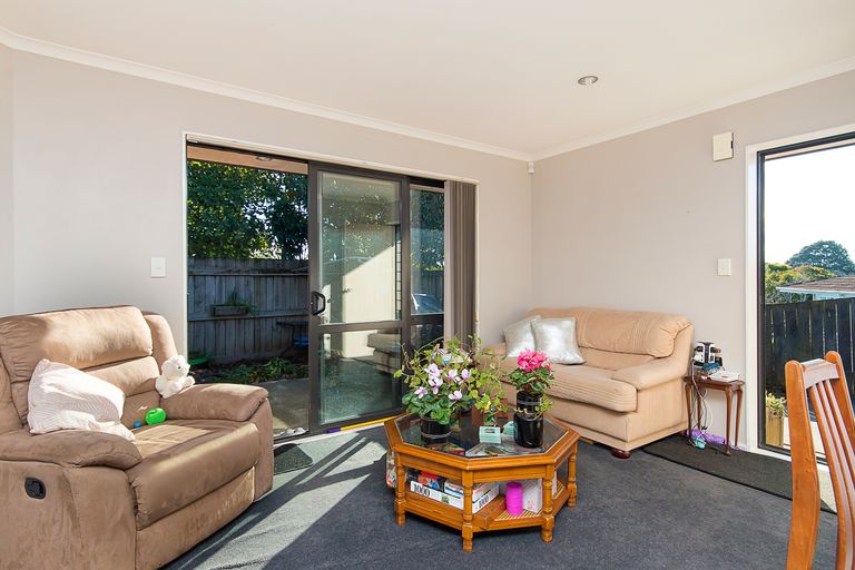 Photo of property in 15a Matai Street, Waiuku, 2123