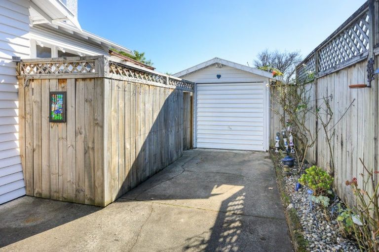 Photo of property in 24 Matipo Street, Takaro, Palmerston North, 4410