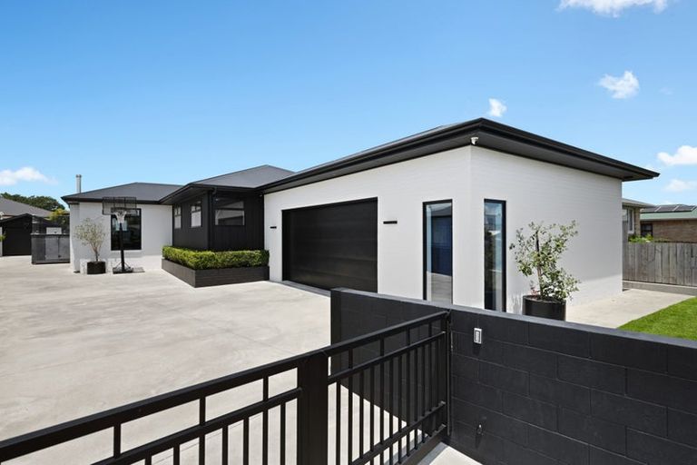 Photo of property in 16 Alanbrooke Place, Beerescourt, Hamilton, 3200
