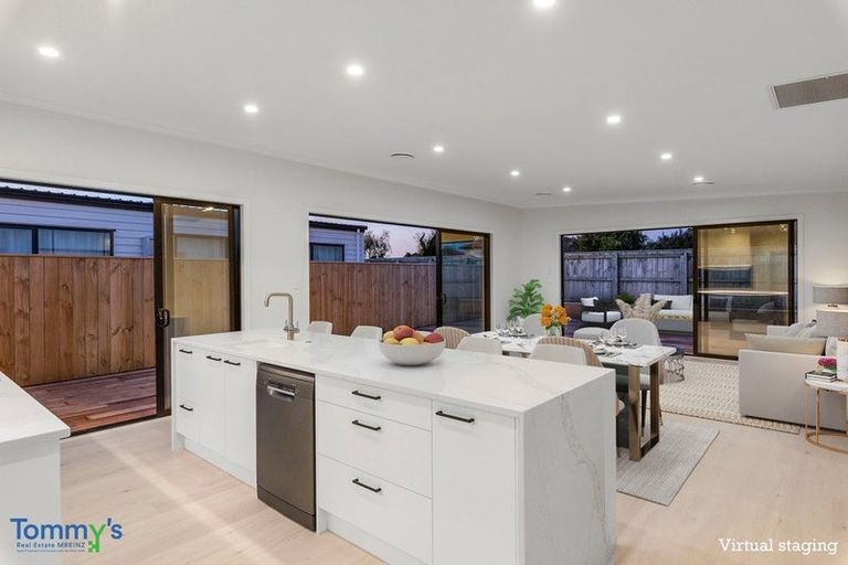 Photo of property in 2 Mazengarb Road, Paraparaumu, 5032