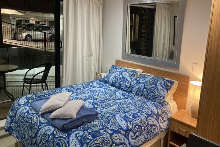 Photo of property in Dual Apartments, 108/142 Vivian Street, Te Aro, Wellington, 6011