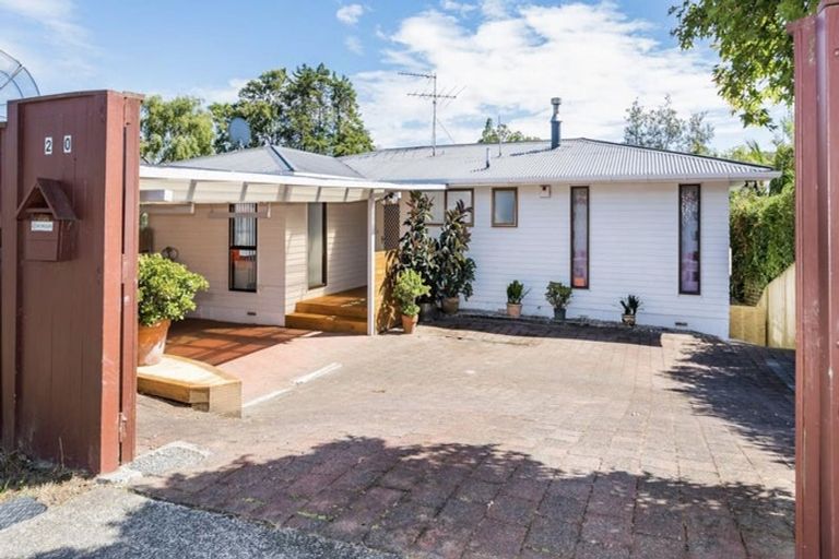 Photo of property in 20 Linwood Avenue, Forrest Hill, Auckland, 0620