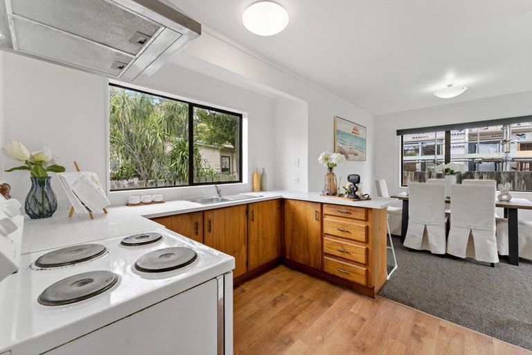 Photo of property in 3/6 Mimosa Place, Half Moon Bay, Auckland, 2012