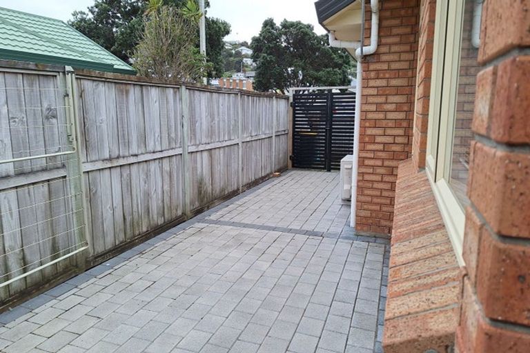 Photo of property in Miramar Villas, 6 Brussels Street, Miramar, Wellington, 6022