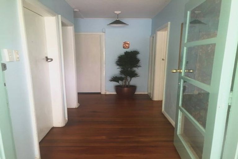 Photo of property in 48 Victory Avenue, Karori, Wellington, 6012