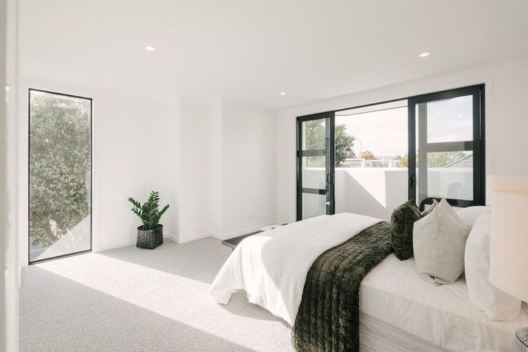 Photo of property in 128b Linton Street, West End, Palmerston North, 4410