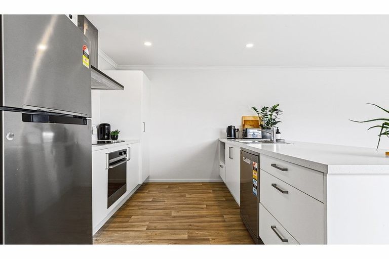 Photo of property in 5 George Square West, Wigram, Christchurch, 8025