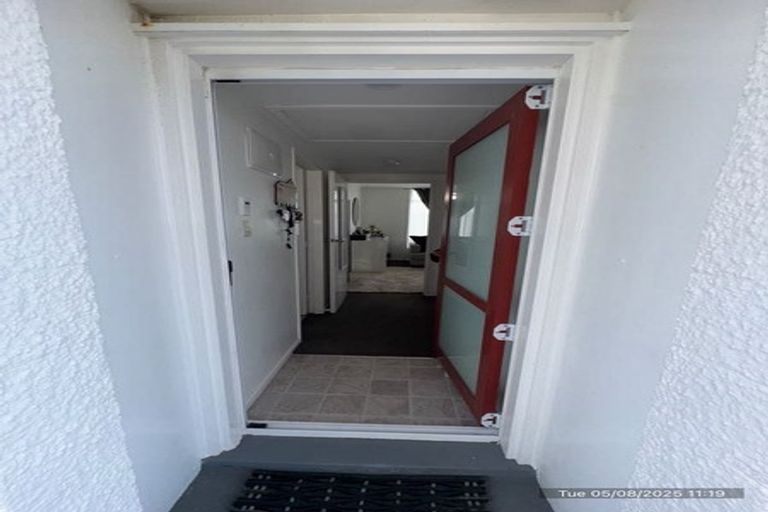 Photo of property in 8/255 Coutts Street, Rongotai, Wellington, 6022