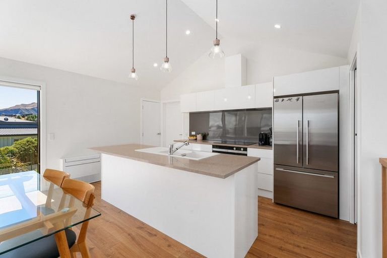 Photo of property in 9 Kirimoko Crescent, Wanaka, 9305
