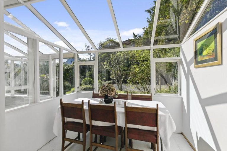 Photo of property in 25 Burrows Avenue, Karori, Wellington, 6012