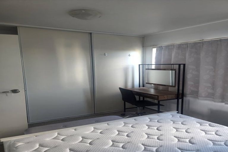 Photo of property in 9/12 Crown Lynn Place, New Lynn, Auckland, 0600