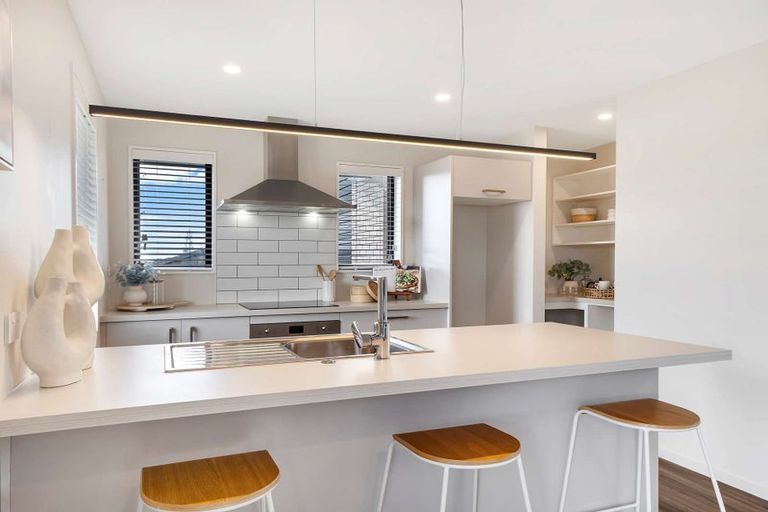 Photo of property in 31 Kingfisher Avenue, Amberley, 7410