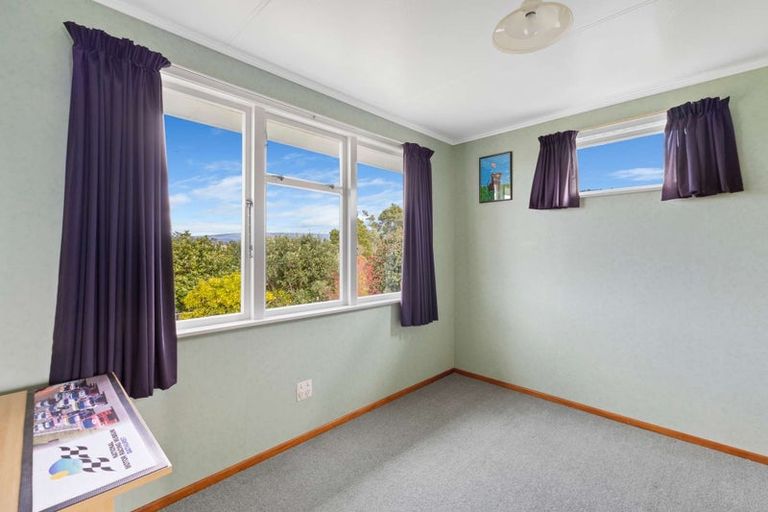 Photo of property in 24 Trelawney Crescent, Westown, New Plymouth, 4310