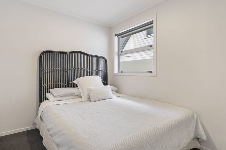 Photo of property in 4/5 Leinster Avenue, Mount Maunganui, 3116