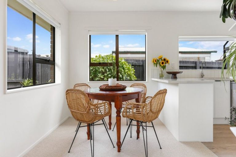 Photo of property in 1/63a Mcintyre Road, Mangere Bridge, Auckland, 2022