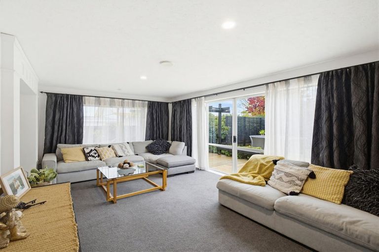 Photo of property in 14 Brogar Place, Casebrook, Christchurch, 8051