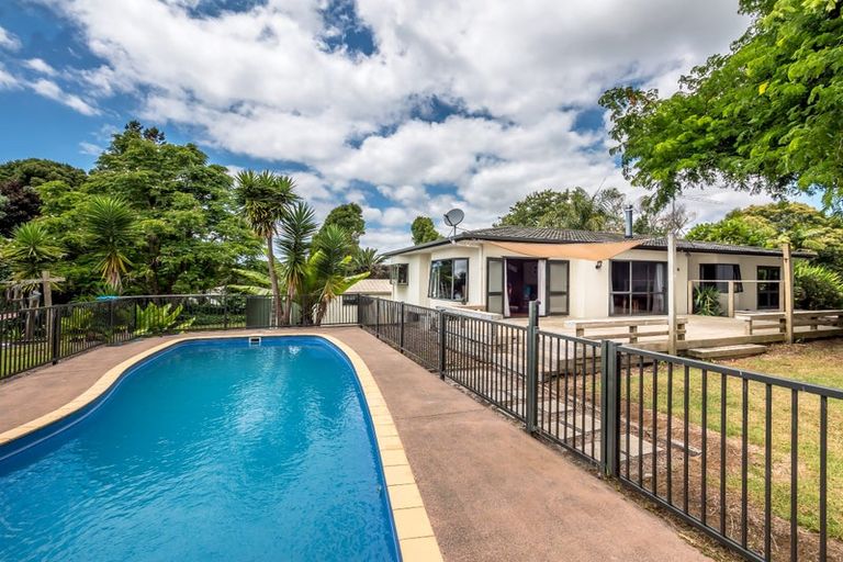 Photo of property in 18a Riddell Road, Kerikeri, 0230