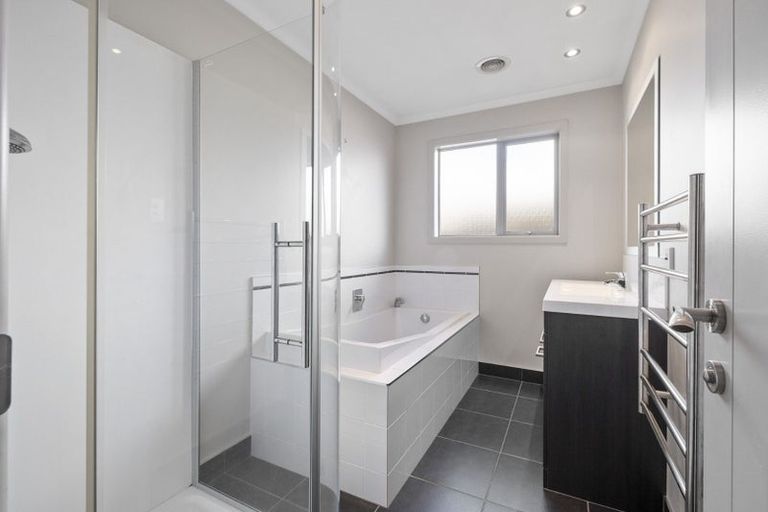Photo of property in 3 Peppertree Glade, Kelvin Grove, Palmerston North, 4414