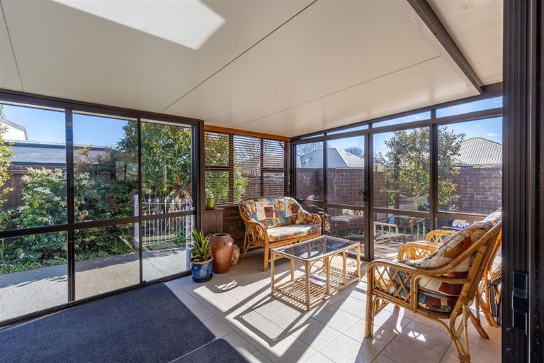 Photo of property in 29 Cricklewood Place, Avonhead, Christchurch, 8042