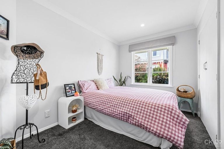 Photo of property in 5 Chilton Grove, Hutt Central, Lower Hutt, 5010