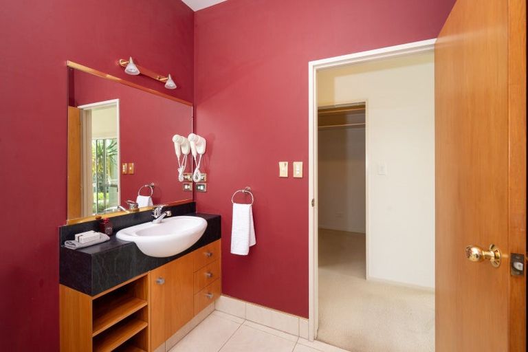 Photo of property in 7 Sanderson Place, Havelock North, 4130