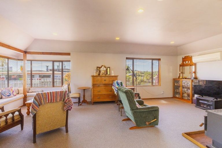 Photo of property in 6 Tavistock Road, Waipukurau, 4200