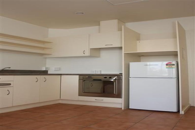 Photo of property in Terrace Tower Apartments, 13c/126 The Terrace, Wellington Central, Wellington, 6011