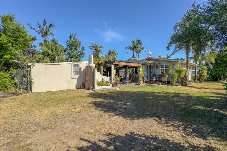 Photo of property in 120 Kiwi Road, Whangamata, 3620