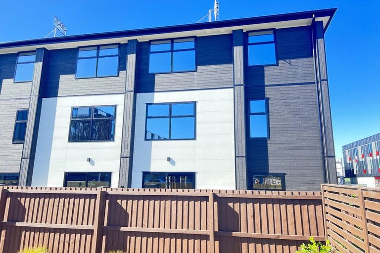 Photo of property in 12/48 Ward Street, Addington, Christchurch, 8024