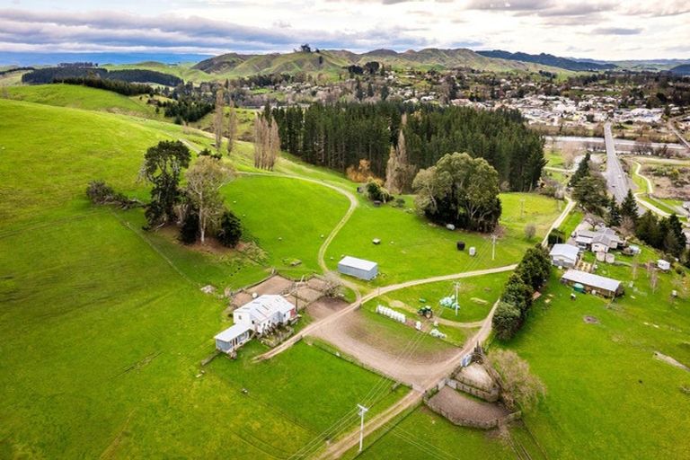 Photo of property in 226 Ongaonga Road, Waipawa, 4272