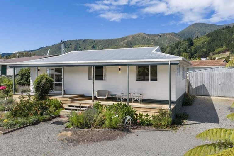 Photo of property in 5 Victoria Close, Picton, 7220