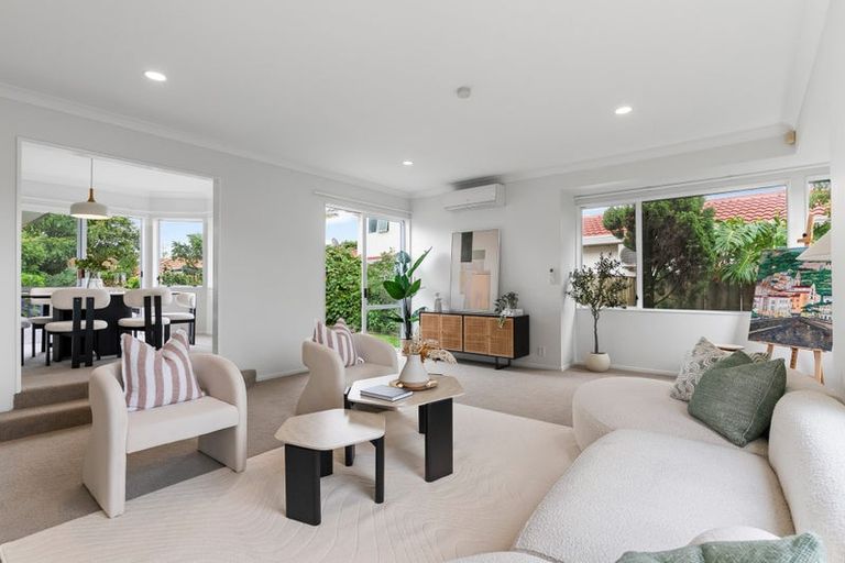 Photo of property in 3 Bronte Place, Somerville, Auckland, 2014