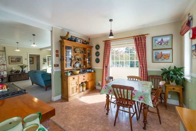 Photo of property in 10 Cotter Street, Greytown, 5712