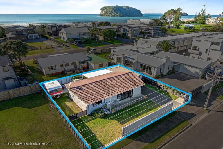 Photo of property in 408 Ocean Road, Whangamata, 3620