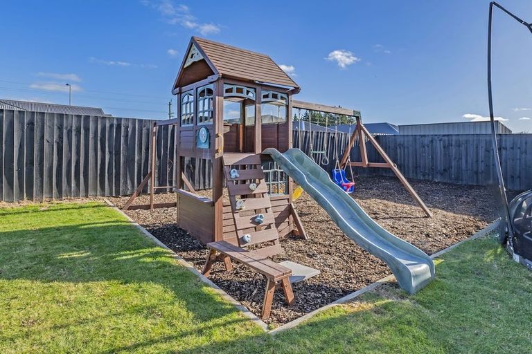 Photo of property in 5 Fountain Place, Rolleston, 7614