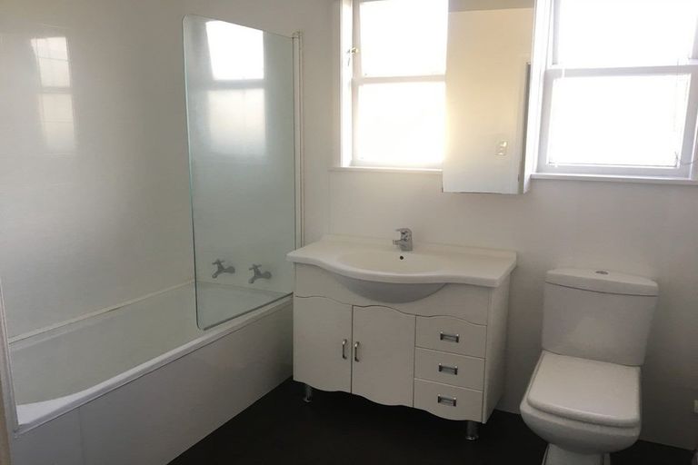 Photo of property in 577 Ferry Road, Woolston, Christchurch, 8023